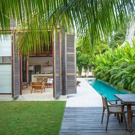 Villa Merbau กิลิไอร์ ภายนอก รูปภาพ