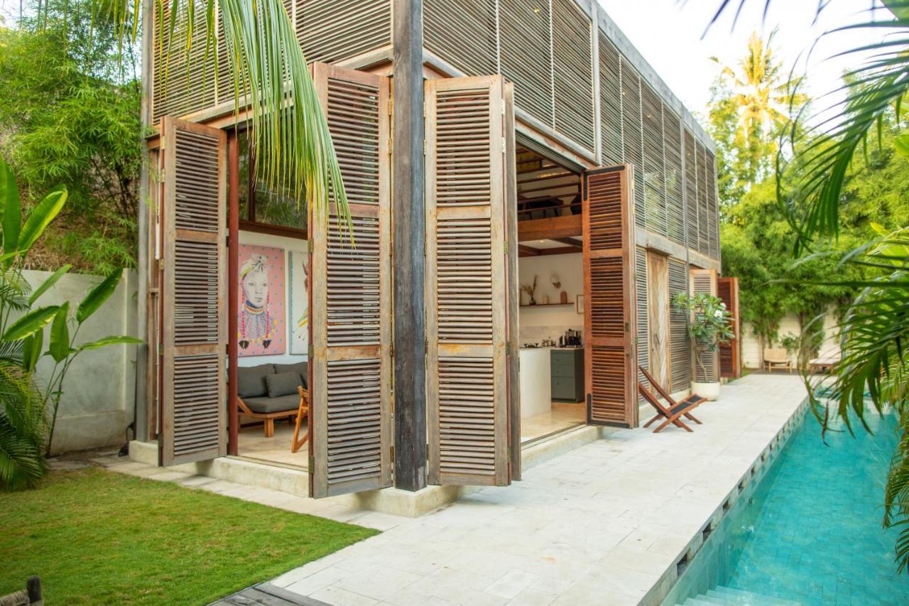 Villa Merbau กิลิไอร์ ภายนอก รูปภาพ